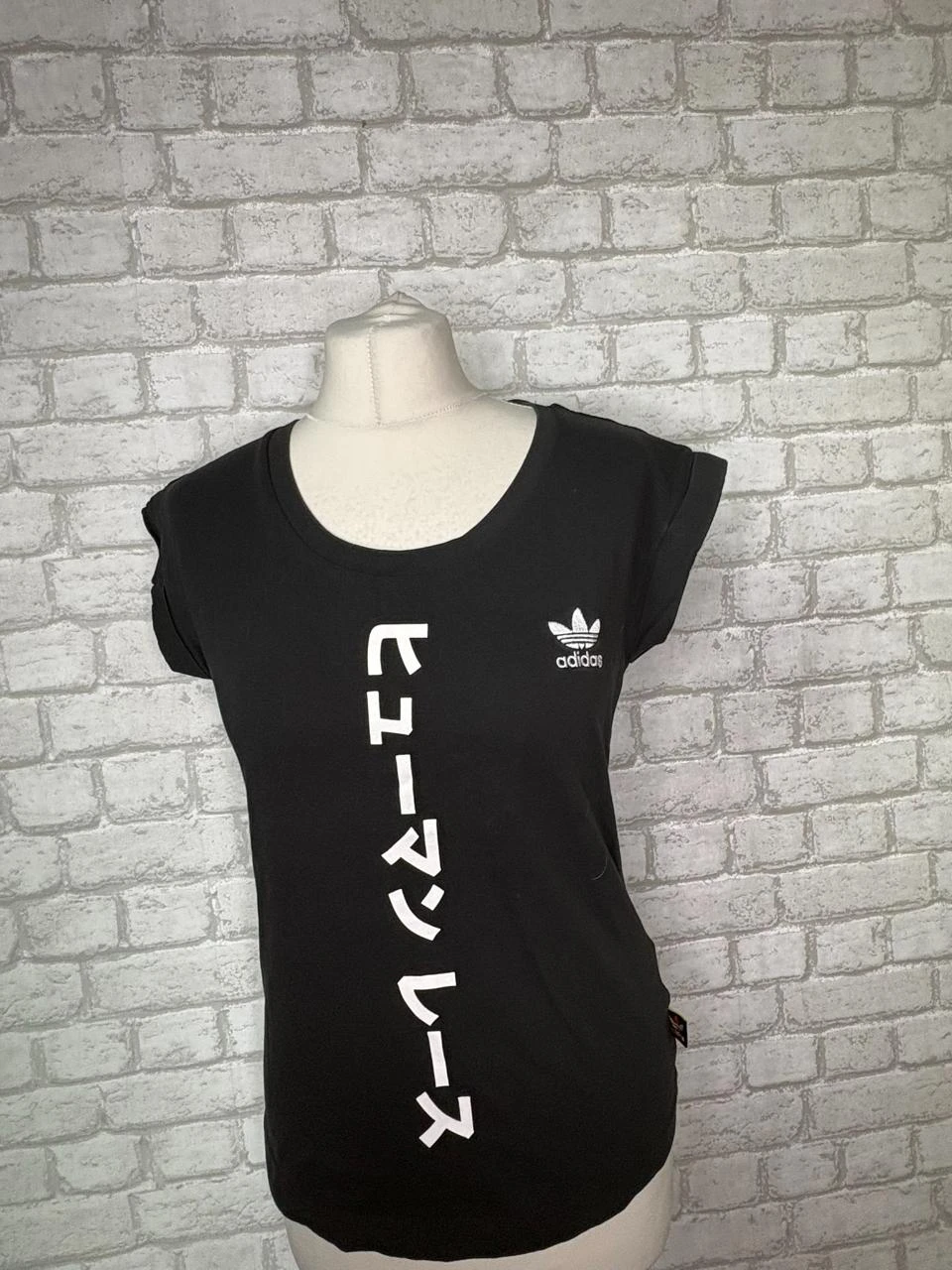 T-shirt noir Adidas 34